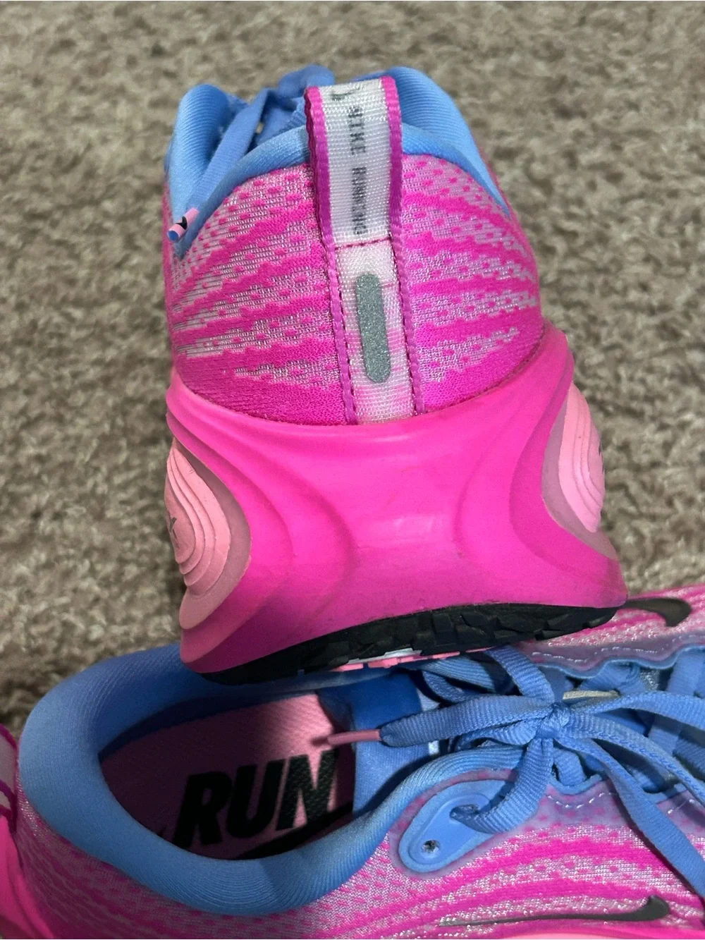 Nike Vomero Plus Road Running Shoes Women’s in Royal Fire Pink , size 10
